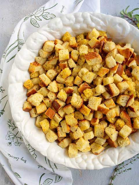 Stuffing Bread Cubes — Bakerz bakery product